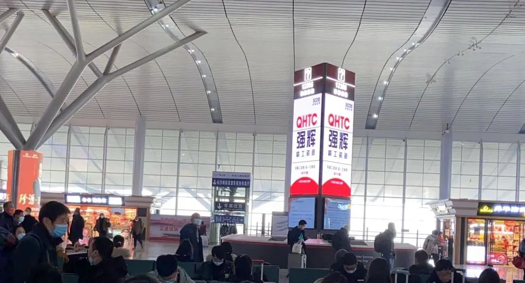 開年“第一炮”！強(qiáng)輝高鐵廣告開啟“霸屏”模式！(圖9)