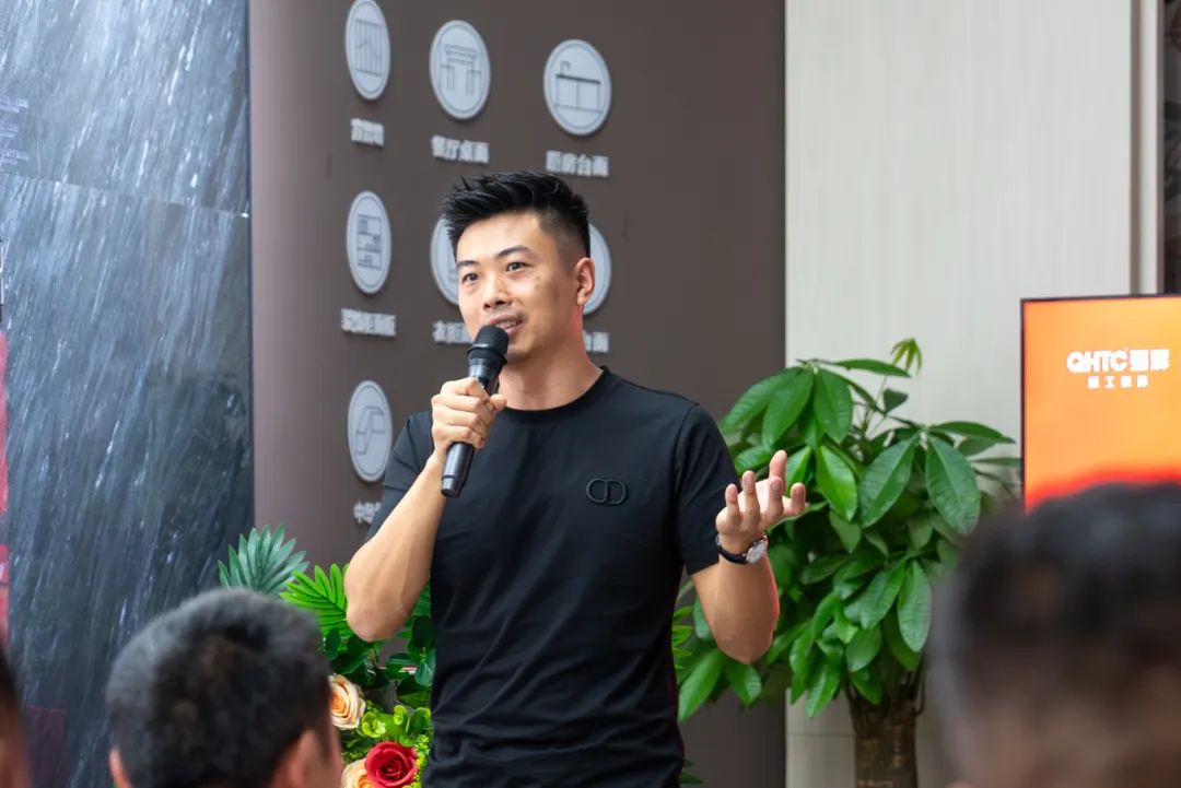 聚勢(shì)共鑒?標(biāo)桿領(lǐng)航 | 強(qiáng)輝2025區(qū)域培訓(xùn)峰會(huì)暨美學(xué)賦能行動(dòng)貴陽(yáng)站順利結(jié)束！(圖9)