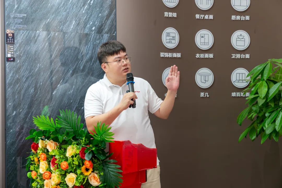 聚勢(shì)共鑒?標(biāo)桿領(lǐng)航 | 強(qiáng)輝2025區(qū)域培訓(xùn)峰會(huì)暨美學(xué)賦能行動(dòng)貴陽(yáng)站順利結(jié)束！(圖11)
