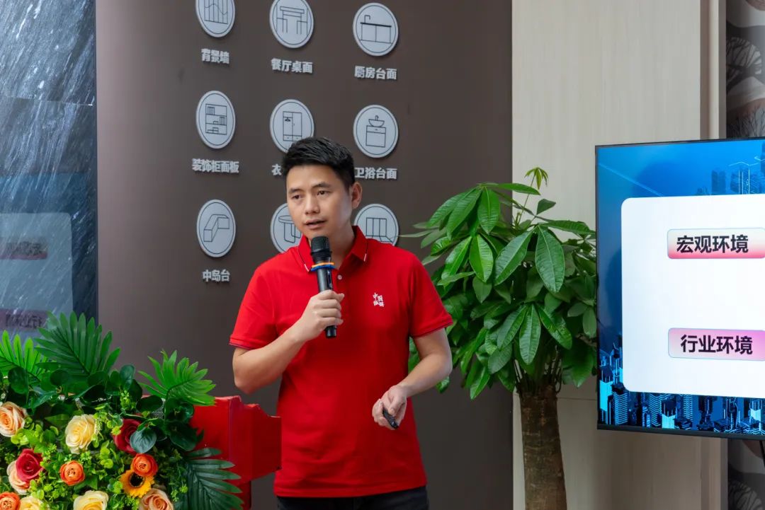 聚勢(shì)共鑒?標(biāo)桿領(lǐng)航 | 強(qiáng)輝2025區(qū)域培訓(xùn)峰會(huì)暨美學(xué)賦能行動(dòng)貴陽(yáng)站順利結(jié)束！(圖10)